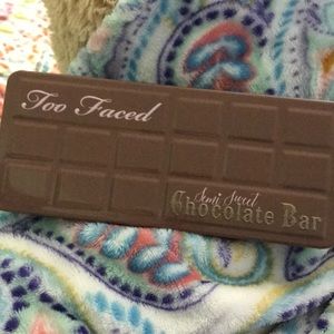 Too faced semi sweet chocolate bar 💝